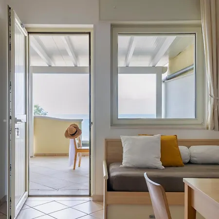 Solar - Family Friendly Aparthotel *